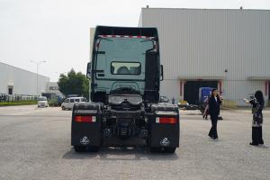 東風柳汽乘龍 H5V 460馬力 6x4 輕量化牽引車