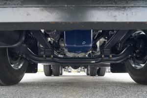 東風柳汽乘龍 H5V 460馬力 6x4 輕量化牽引車