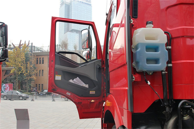 一汽解放 J6P重卡 500馬力 6X4 國四牽引車(CA4250P66K24T1A1HE4)