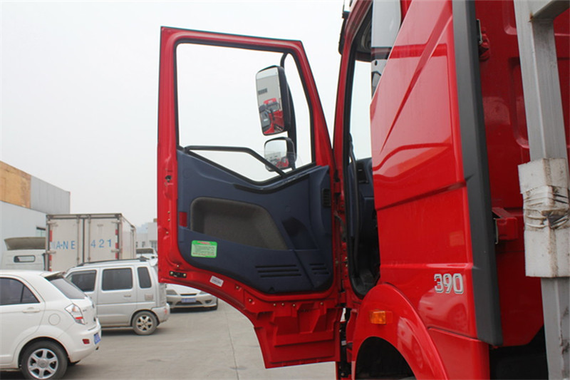 一汽解放 J6P重卡 390馬力 6X4 國四LNG牽引車(CA4250P66T1A2E22M4)