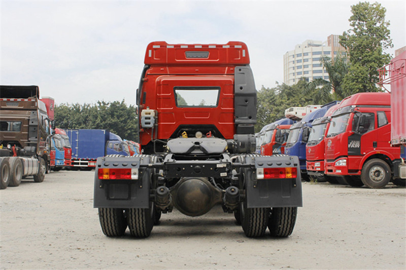 一汽解放 J6P重卡 質(zhì)惠版 420馬力 6X4 國四牽引車(CA4250P66K24T1A1HE4)
