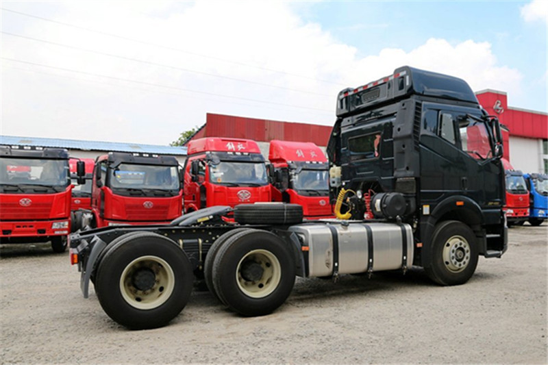 一汽解放 J6P重卡 460馬力 6X4 國四牽引車(自動(dòng)擋)CA4250P66K24T1A1E4)