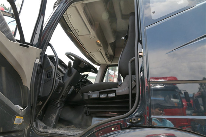 一汽解放 J6P重卡 460馬力 6X4 國四牽引車(自動(dòng)擋)CA4250P66K24T1A1E4)