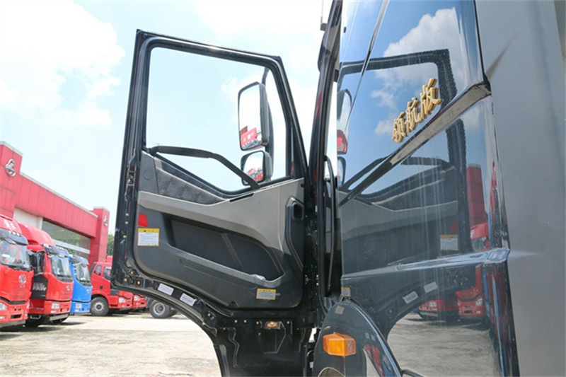 一汽解放 J6P重卡 460馬力 6X4 國四牽引車(自動(dòng)擋)CA4250P66K24T1A1E4)