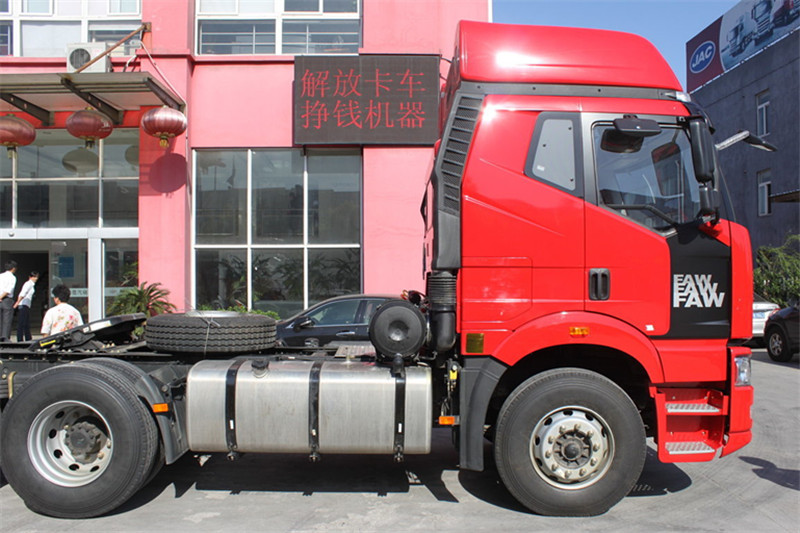 一汽解放 J6P重卡 輕量化版 420馬力 6X4 國四牽引車(CA4250P66K24T1A1E4X)