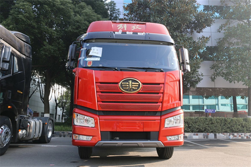 一汽解放 新J6P重卡 500馬力 6X4 國(guó)五牽引車(CA4250P66K25T1A1E5)