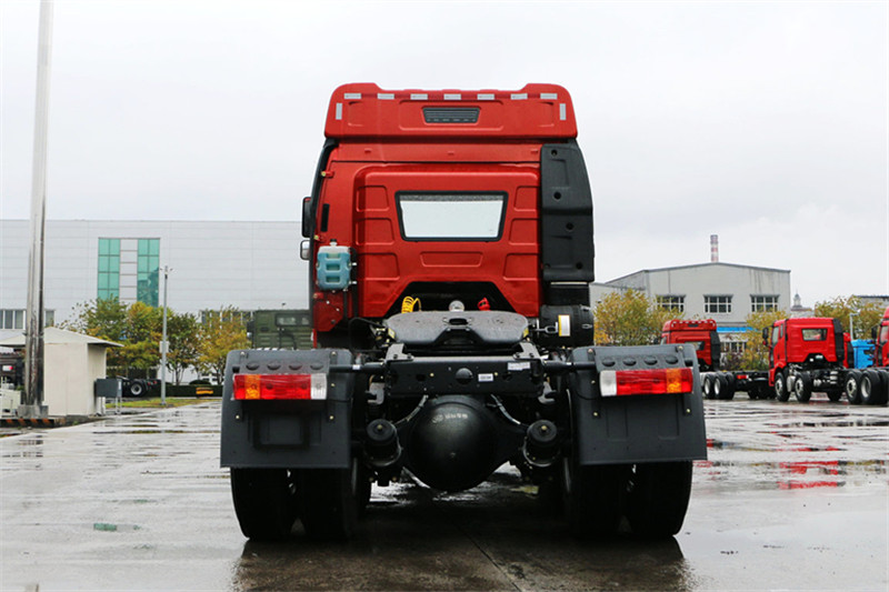 一汽解放 J6P重卡 寒區(qū)版 420馬力 6X4牽引車(CA4250P66K24T1E5)