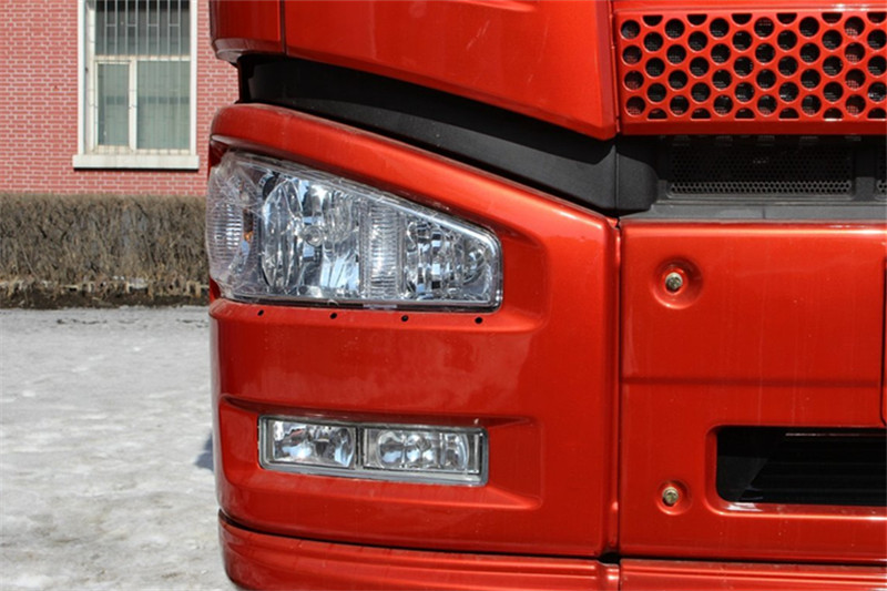 一汽解放 J6P重卡 領(lǐng)航版 420馬力 6X4牽引車(chē)(CA4250P66K24T1A1E4)
