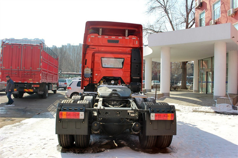 一汽解放 J6P重卡 領(lǐng)航版 420馬力 6X4牽引車(chē)(CA4250P66K24T1A1E4)