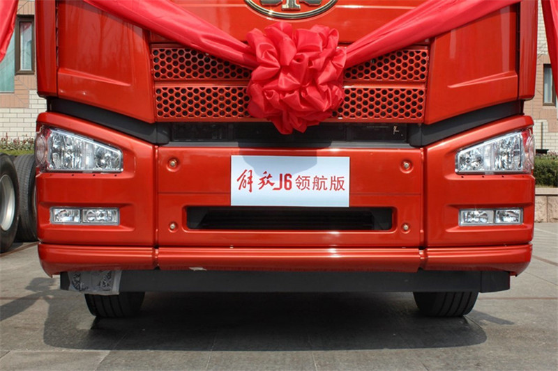 一汽解放 J6P重卡 領(lǐng)航版 460馬力 6X4 國四牽引車(CA4250P66K24T1A1E4) 