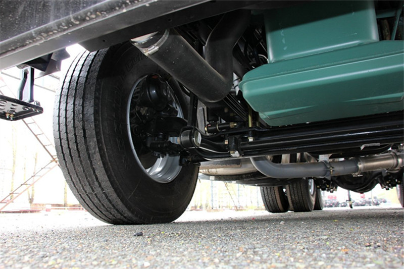 一汽解放 J6P重卡 領(lǐng)航?；?460馬力 6X4 國(guó)四牽引車(chē)(CA4250P66K24T1A1E4)