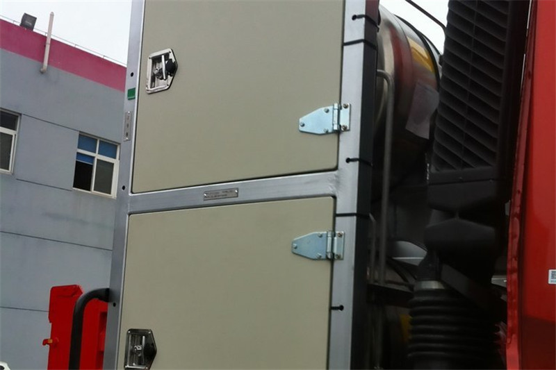 東風(fēng)商用車 天龍重卡 420馬力 6X4 國五牽引車(DFH4250A4)