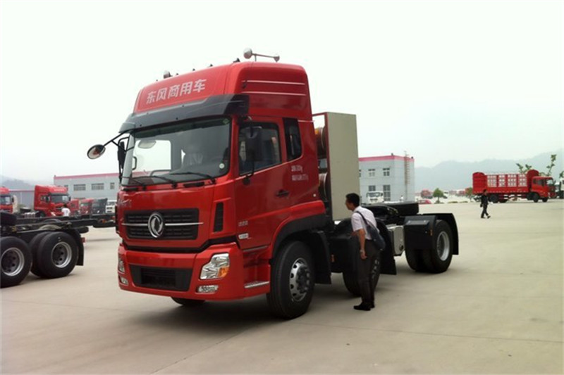 東風(fēng)商用車 天龍重卡 420馬力 6X4 國五牽引車(DFH4250A4)