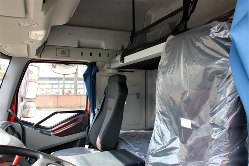 一汽解放 J6P重卡 390馬力 6X2 國四牽引車(烏羅松紅)(CA4250P66K24T3XE4)