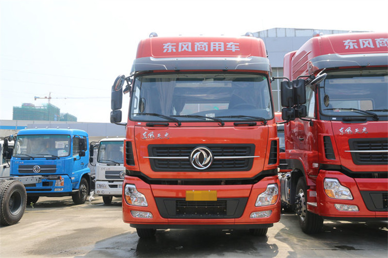 東風(fēng)商用車(chē) 新天龍重卡 420馬力 4X2 國(guó)四牽引車(chē)(DFL4181A8)