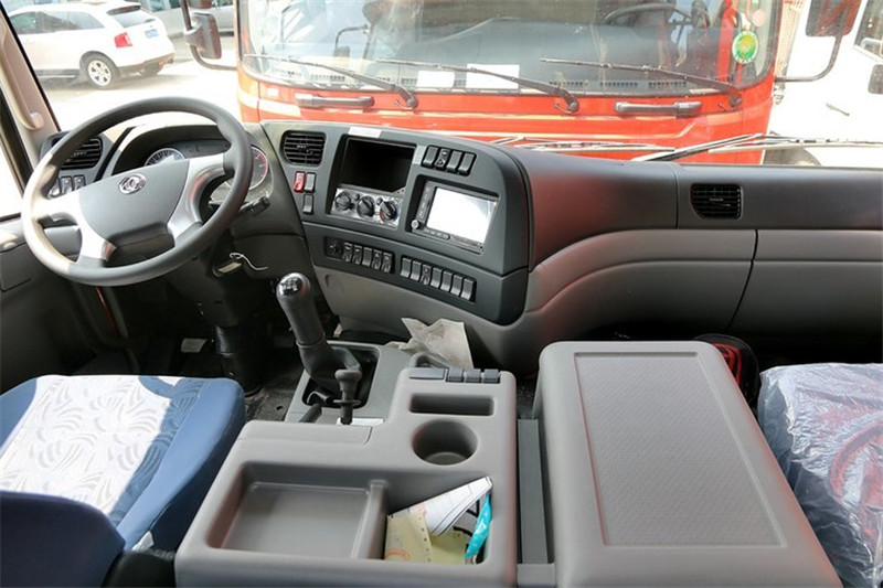 東風(fēng)商用車(chē) 新天龍重卡 420馬力 4X2 國(guó)四牽引車(chē)(DFL4181A8)
