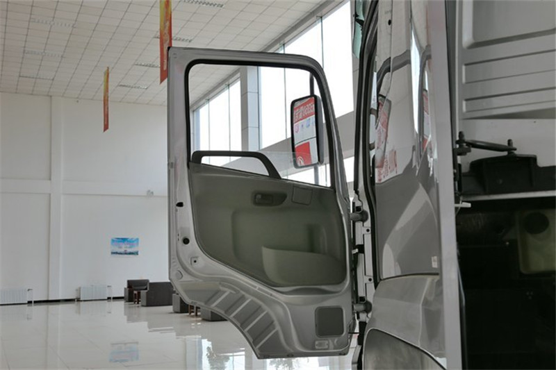 東風商用車 天龍重卡 385馬力 4X2 國四牽引車(軸距3500)(DFL4181A8)