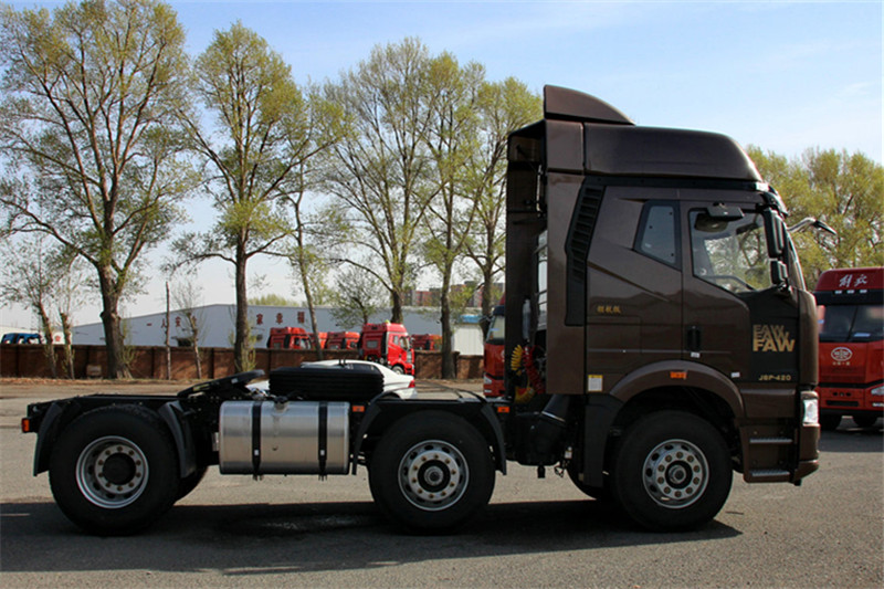 一汽解放 J6P重卡 460馬力 6X2R 國四牽引車(自動(dòng)擋)(CA4250P66K24T2A1E4)