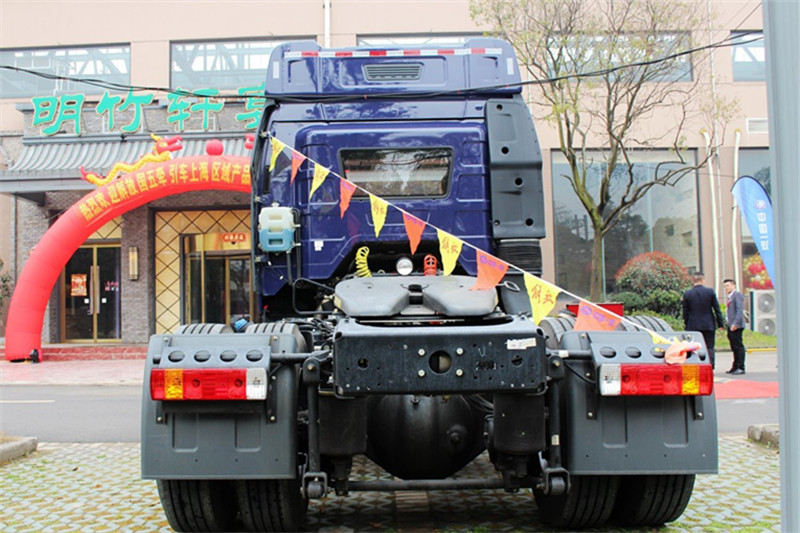 一汽解放 J6P重卡 精裝版 460馬力 6X2R 國四牽引車(CA4250P66K24T2A1E4)