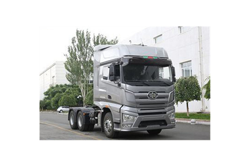 一汽解放 J7重卡 500馬力 6X4 國(guó)五牽引車(chē)(CA4250P77K25T1E5)