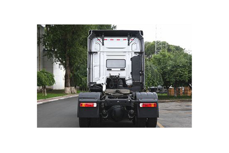 一汽解放 J7重卡 500馬力 6X4 國(guó)五牽引車(chē)(CA4250P77K25T1E5)