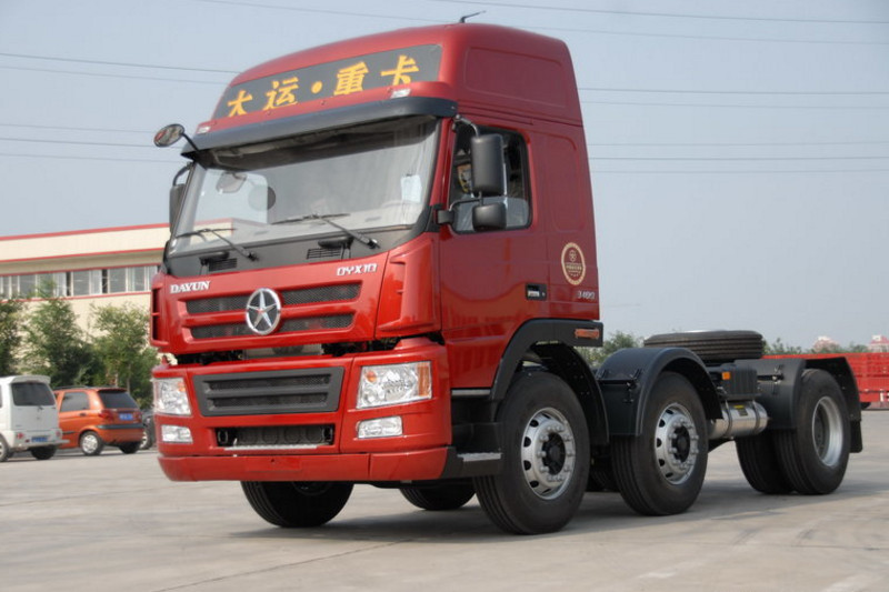 大運(yùn) N8重卡 293馬力 6X4 純電動(dòng)牽引車(CGC4250BEV1GCG2)