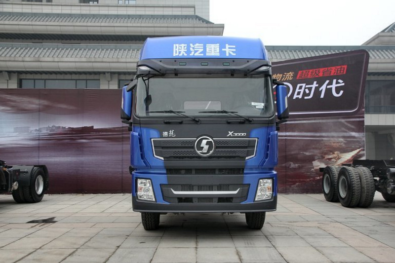 陜汽重卡 德龍X3000 超強版 550馬力 6X4 國五牽引車(SX42584Y324)