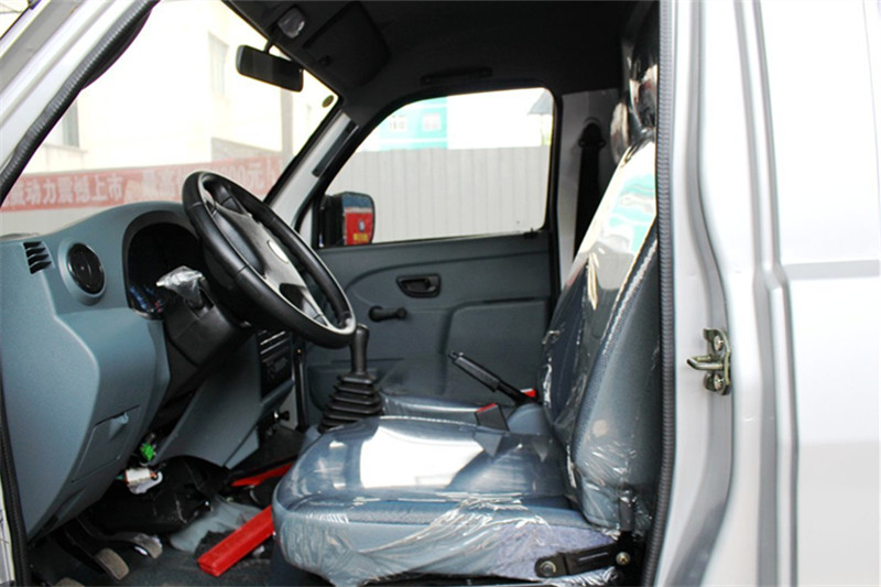 重汽王牌 W1系 2.2L 112馬力 汽油/CNG 3.7米 國(guó)五欄板輕卡(CDW1031N2M5D)