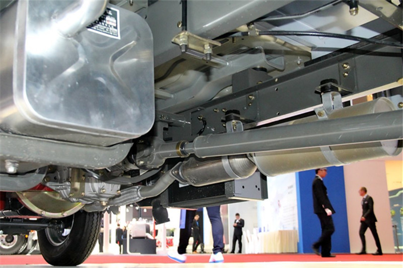 重汽王牌 W1系 2.2L 112馬力 汽油/CNG 2.8米 國五雙排欄板輕卡(CDW1031S2M5D)