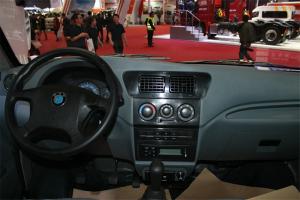 重汽王牌 W1系 2.2L 112馬力 汽油/CNG 2.8米 國(guó)五雙排欄板輕卡(CDW1031S2M5D)