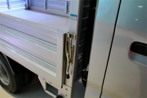 重汽王牌 W1系 1.8L 61馬力 柴油 2.5米 國(guó)四雙排欄板微卡(CDW5030CCYS3M4)