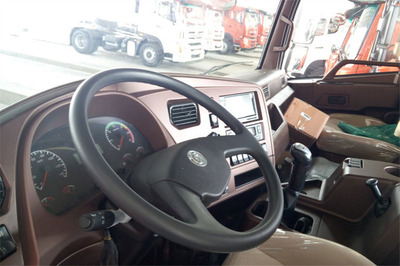 重汽王牌 W5B-M重卡 270馬力 8X4 6.8米 國(guó)四自卸車(chē)(CDW3310A1S4)