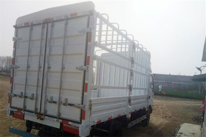 唐駿歐鈴 T3系列 95馬力 3.9米 4X2 國四排半倉柵式輕卡(ZB5043CCYLPD6F)