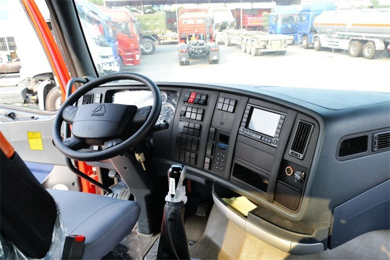 中國重汽 HOWO T7H重卡 400馬力 4X2 國四危險品牽引車(ZZ4187V361HD1W)(高頂)