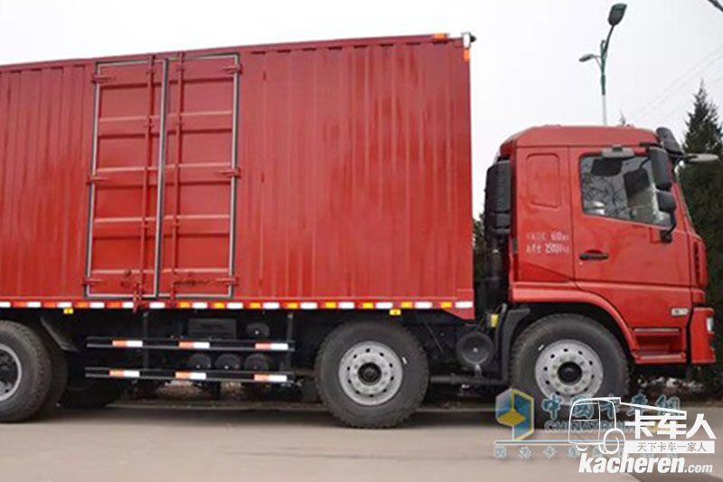 陜汽商用車 軒德X6中卡 245馬力 6X2 9.6米 國(guó)五 廂式載貨車(SX5254XXYGP5)