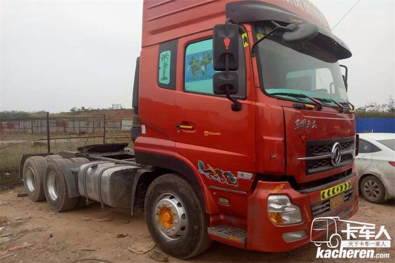 東風(fēng)商用車 天龍重卡 420馬力 6X4 國五牽引車(DFH4250A4)