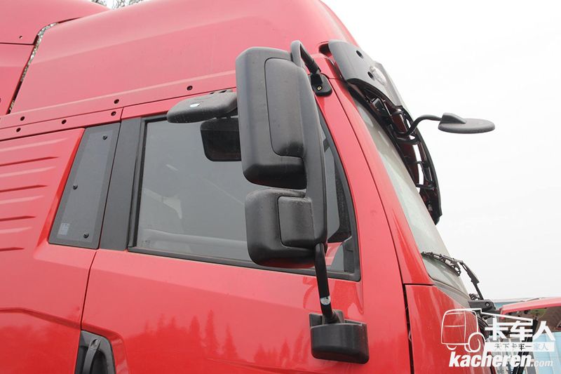 一汽解放青汽 天V重卡 400力 6X4 LNG 國五牽引車(CA4258P2K15T1NE5A80)
