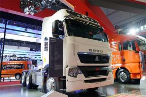 中國(guó)重汽 HOWO T7H重卡 500馬力 6X4 AMT 國(guó)六自動(dòng)擋牽引車(chē)(ZZ4257V324HF1B)