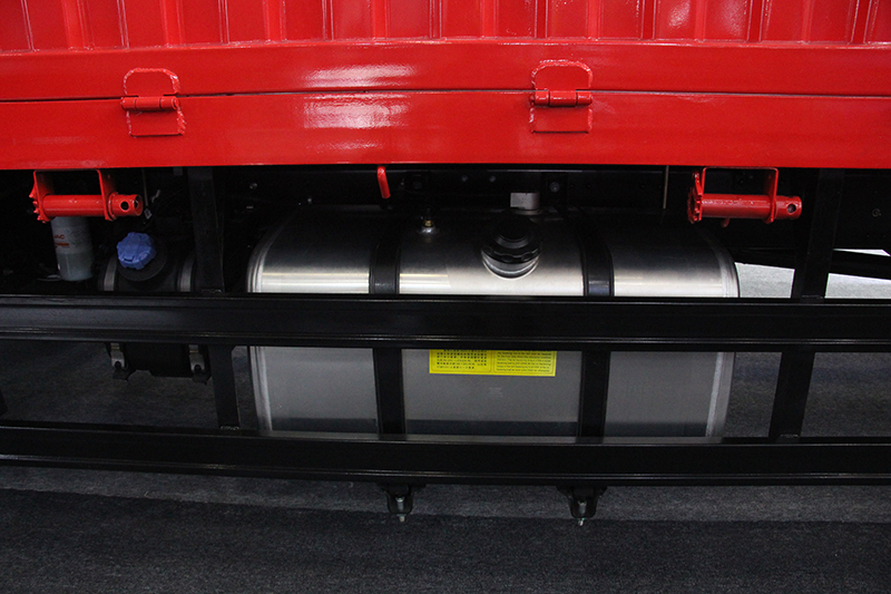 江淮 帥鈴Q9 195馬力 4×2 國(guó)六 平板載貨車(chē)