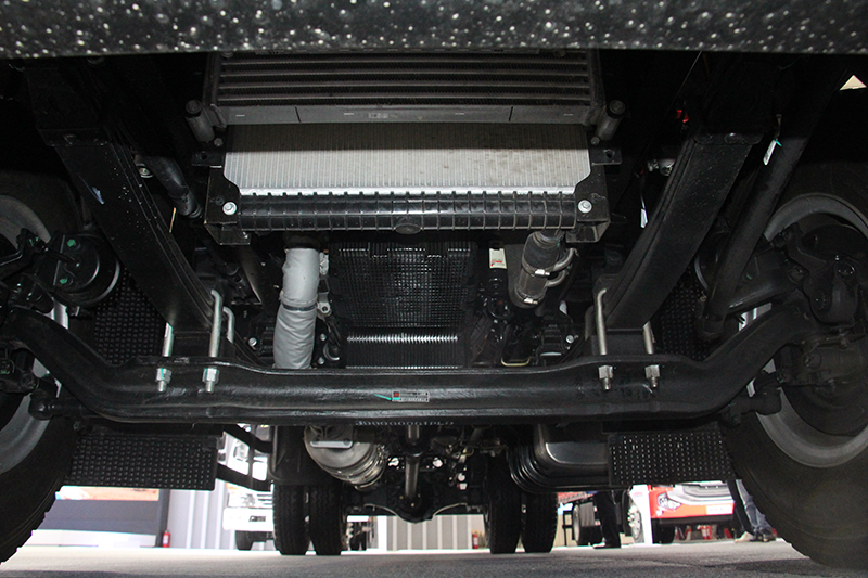 江淮 帥鈴Q9 195馬力 4×2 國(guó)六 平板載貨車(chē)