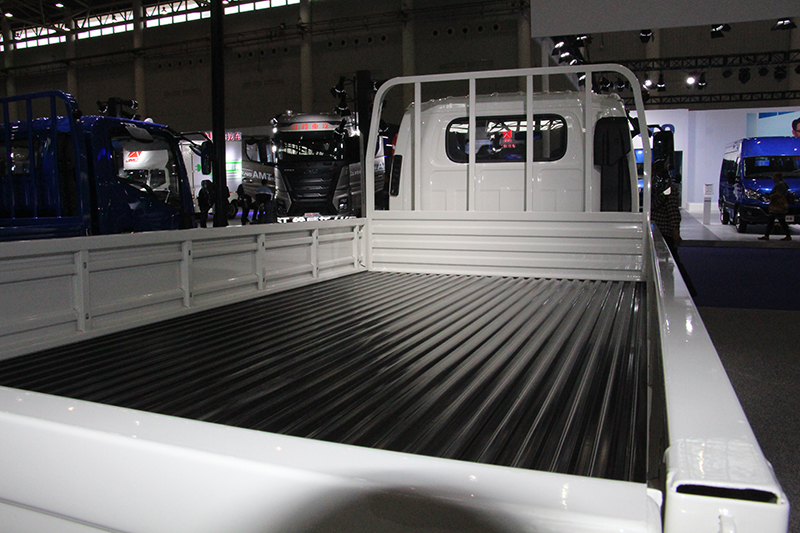 江淮 駿鈴V5 130馬力 4×2 國六 平板載貨車