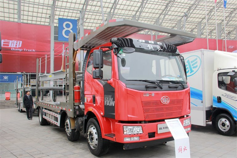一汽解放 J6L重卡 320馬力 6X2 國(guó)五中置軸轎運(yùn)車(chē)(CHX5220TCLA)