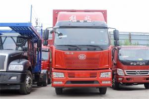 一汽解放 J6L中卡 220馬力 4X2 6.75米 國(guó)五倉柵式載貨車(CA5180CCYP62K1L4A1E5)