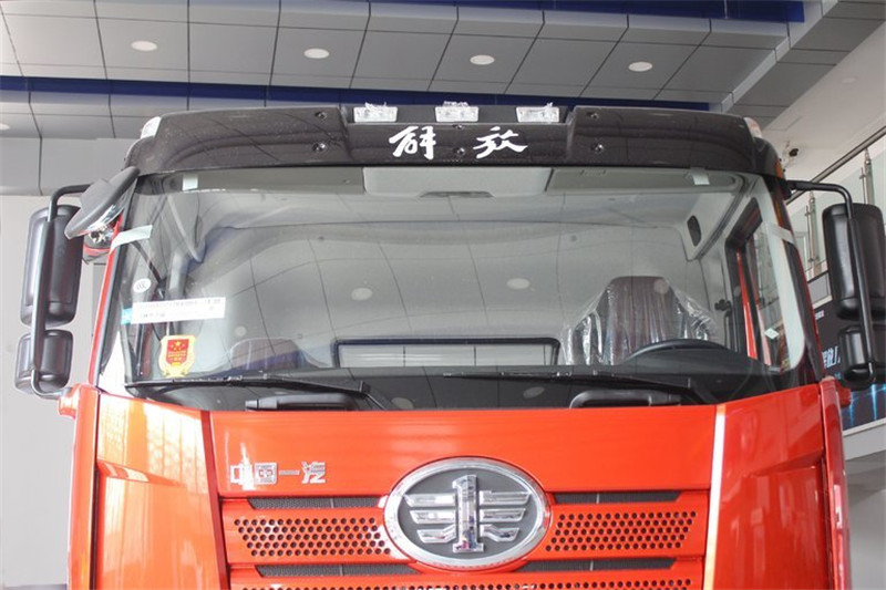 一汽解放 J6P重卡 420馬力 6X4 6.4米 國(guó)五自卸車(chē)底盤(pán)(CA3250P66K2L2BT1A1E5)
