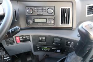 一汽解放青汽 天V重卡 400馬力 6X4 國(guó)五LNG牽引車(3.7速比)(CA4258P2K15T1NE5A80)