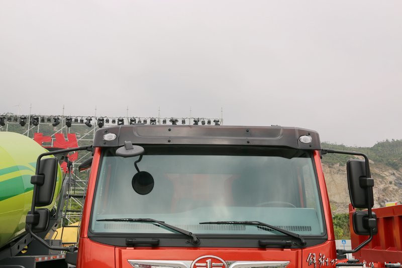 一汽解放青汽 龍V 窄橋版 220馬力 6X2 5.2米 國五自卸車