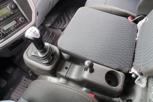 一汽解放青汽 龍V 窄橋版 220馬力 6X2 5.2米 國(guó)五自卸車