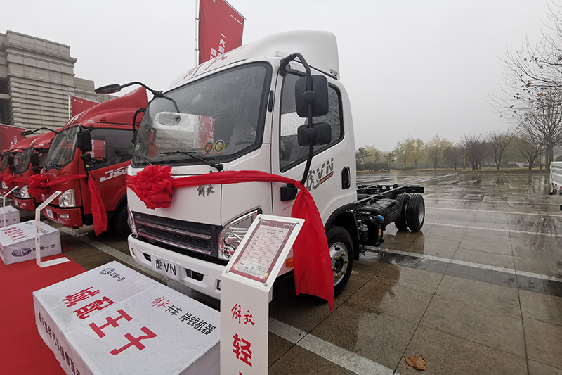 一汽解放輕卡 虎VN 4×2 120馬力 國六 單排載貨車底盤