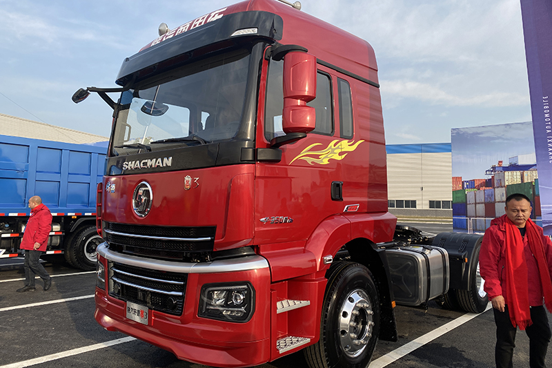 陜汽商用車 軒德翼3 350馬力 4×2 國六 港口運(yùn)輸牽引車 