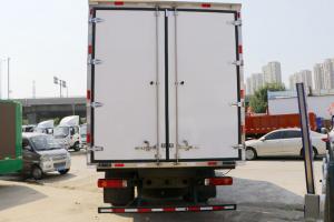 福田 奧鈴大黃蜂 210馬力 6.1米 國(guó)五排半廂式載貨車(chē)(BJ5186XXY-A1)